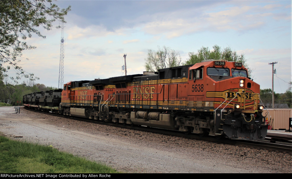 BNSF 5638